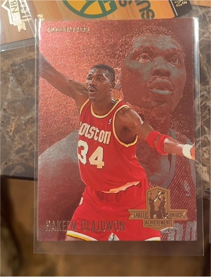 1994-95 Fleer #3 Hakeem Olajuwon Career Achievement Award — front