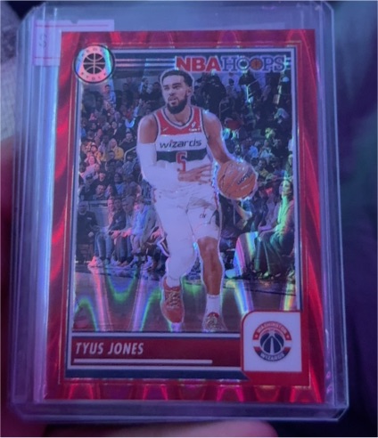 2023-24 Panini NBA Hoops Premium Stock #228 Tyus Jones — front
