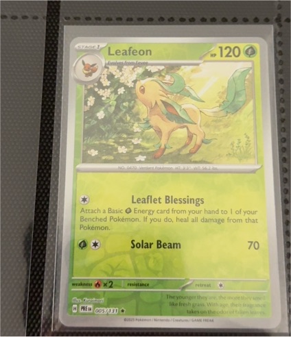 2022 Pokémon SV: Prismatic Evolutions #005 Leafeon — front