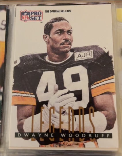 1991 Pro Set #702 Dwayne Woodruff — front