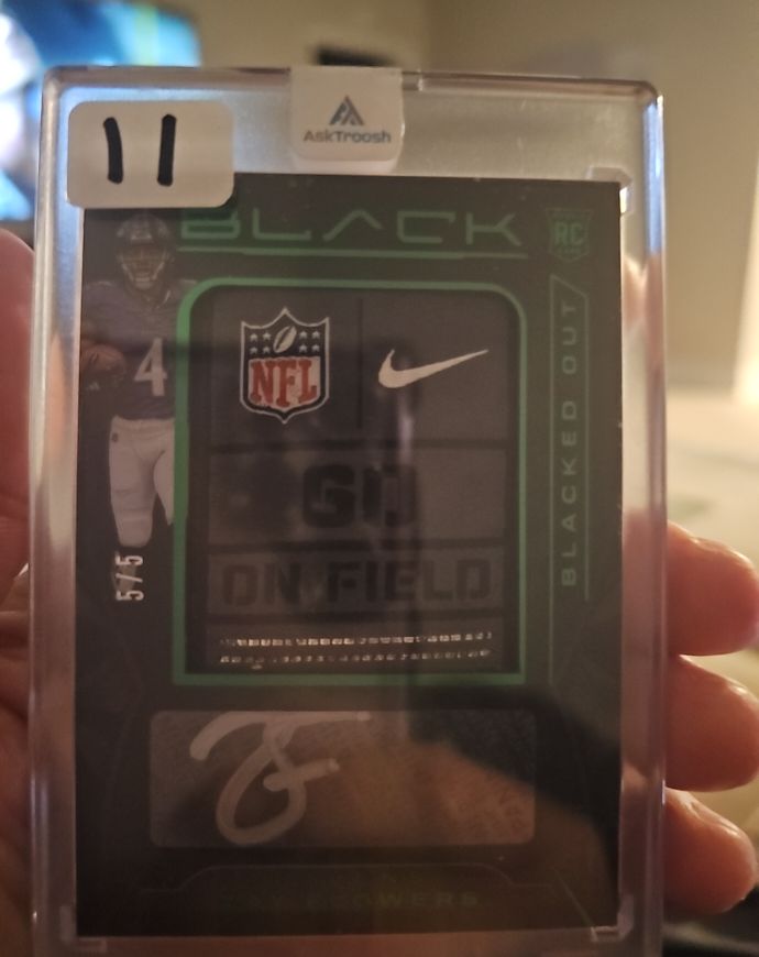 2023 Panini Black #5 Anthony Richardson Laundry Tag Rookie Patch Auto Emerald — front