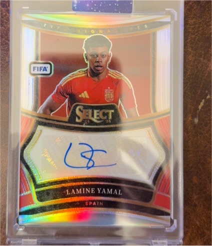 2024-25 Panini Select FIFA Signatures Silver Prizm #S-LY Lamine Yamal — front