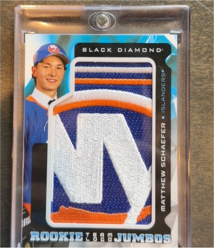 2025-26 Upper Deck Black Diamond #RTL-MS Matthew Schaefer Rookie Team Logo Jumbos — front