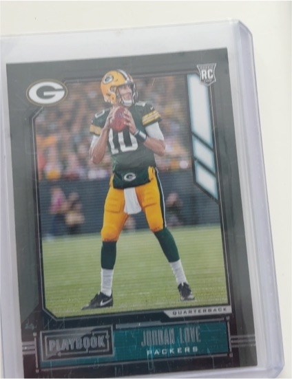 2020 Panini Playbook #104 Jordan Love RC — front