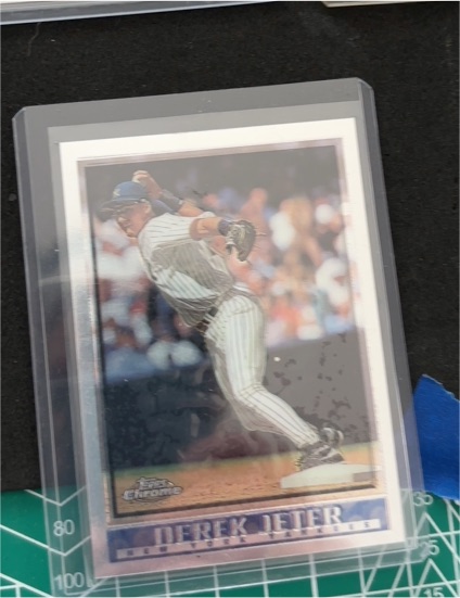 1998 Topps Chrome #160 Derek Jeter — front