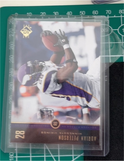 2005 Upper Deck Sweet Spot #28 Adrian Peterson — front