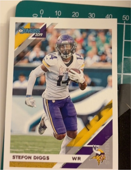 2019 Donruss #157 Stefon Diggs Minnesota Vikings — front