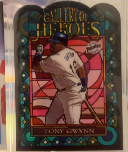 1997 Topps Gallery of Heroes #GH9 Tony Gwynn — front