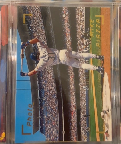 1997 Topps Gallery #PG11 Mike Piazza Photo Gallery — front
