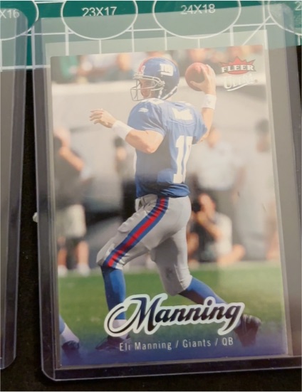 2007 Fleer Ultra #130 Eli Manning — front