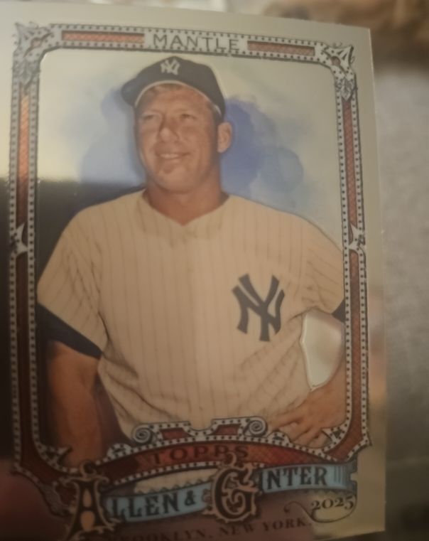 2025 Topps Allen & Ginter Chrome #19 Mickey Mantle — front