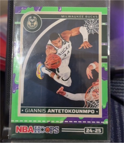 2024-25 Panini NBA Hoops Haunted Hoops #7 Giannis Antetokounmpo — front