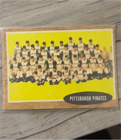 1962 Topps #409 Pittsburgh Pirates Team — front