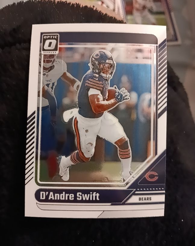 2024 Panini Donruss Optic #34 D'Andre Swift — front