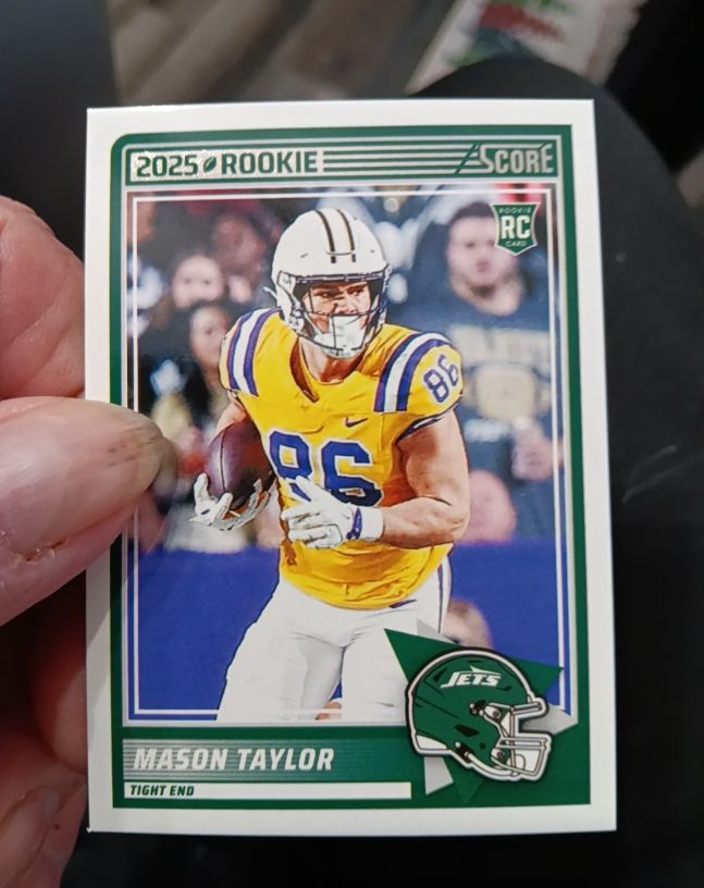 2025 Panini Score #7 Mason Taylor — front