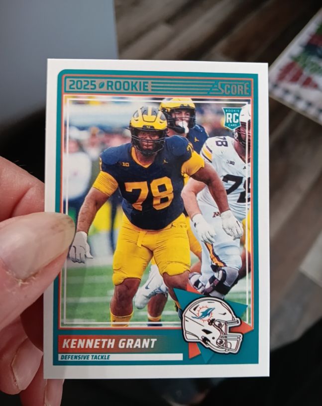2025 Panini Score #33 Kenneth Grant — front