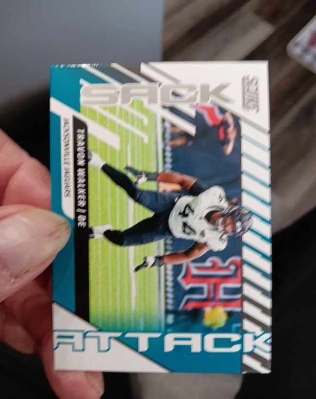 2025 Panini Score Sack Attack #15 Travon Walker — front