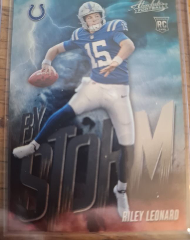 2025 Panini Absolute By Storm Riley Leonard — front