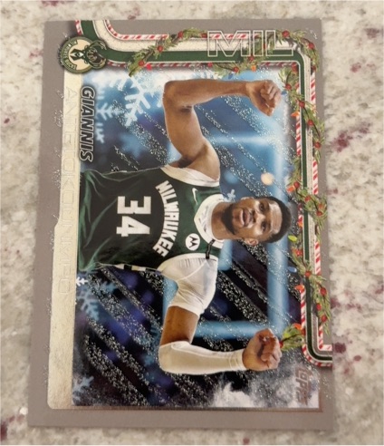 2025-26 Topps Holiday #H43 Giannis Antetokounmpo — front