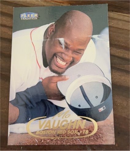 1998 Fleer Tradition #18 Mo Vaughn — front