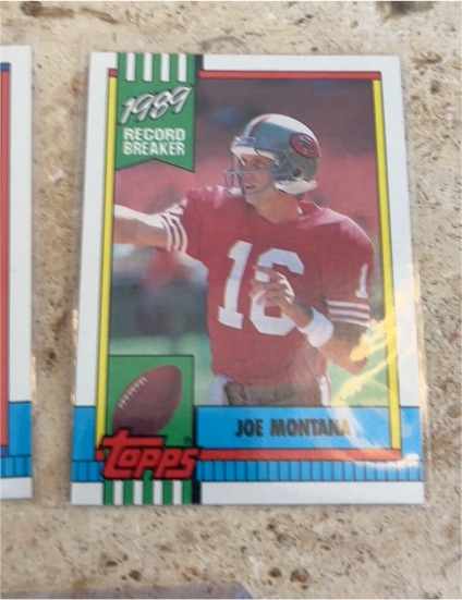 1990 Topps #1 Joe Montana 1989 Record Breaker — front