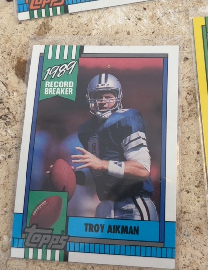 1990 Topps #3 Troy Aikman — front