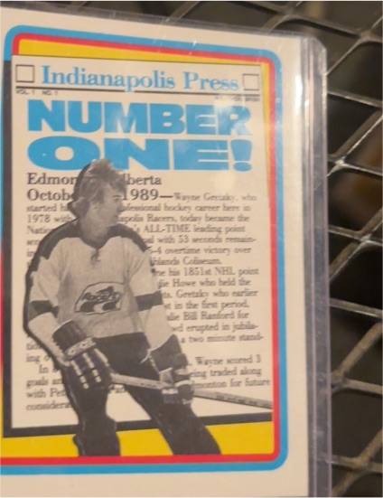 1990 Topps #1 Wayne Gretzky Indianapolis Press Number One — front
