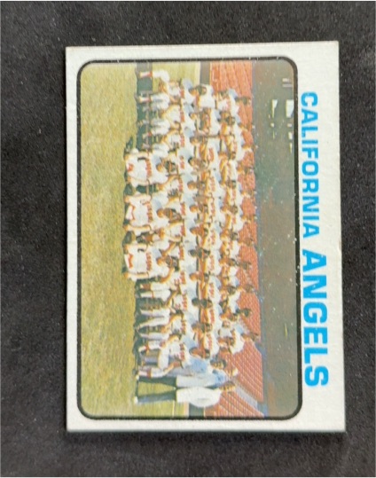 1973 Topps #243 California Angels Team — front