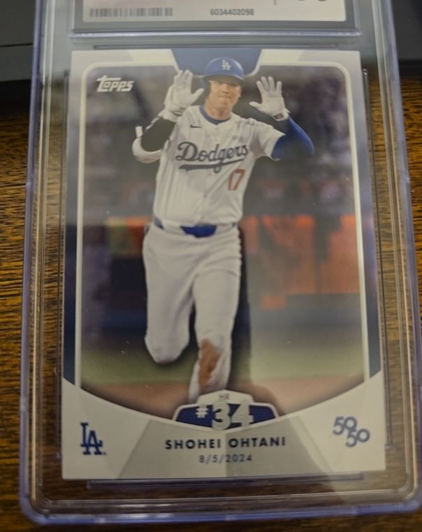 2024 Topps #14 Shohei Ohtani — front