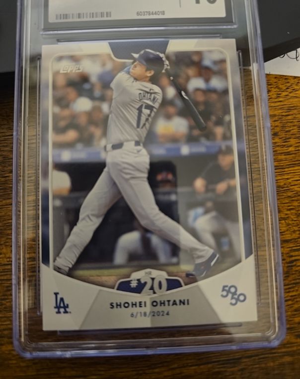 2024 Topps 50/50 #20 Shohei Ohtani — front