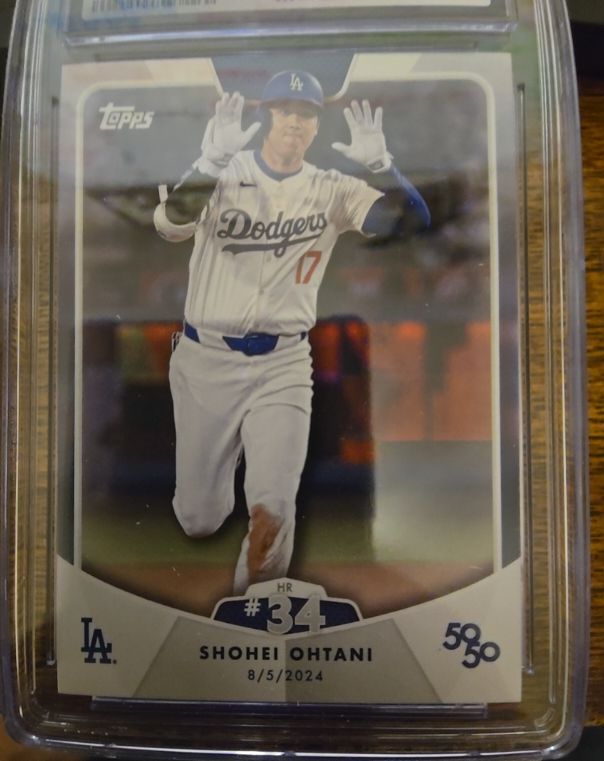 2024 Topps 50/50 #34 Shohei Ohtani — front