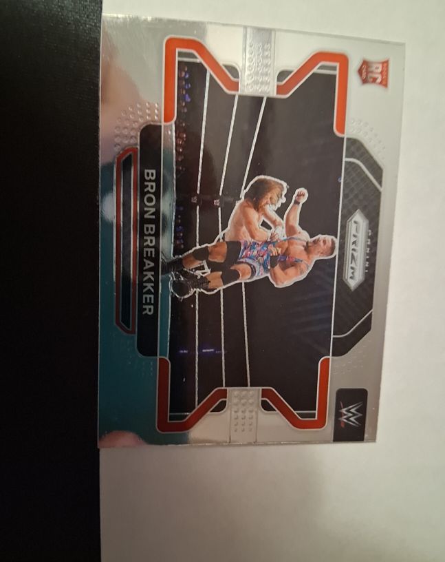 2022 Panini Prizm WWE #39 Bron Breakker — front
