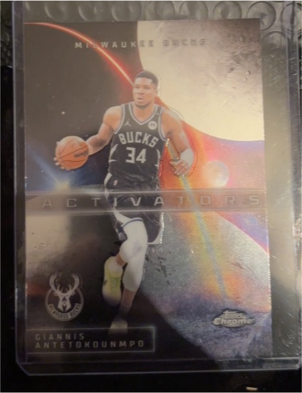 2025-26 Topps Chrome #AC-4 Giannis Antetokounmpo Activators — front