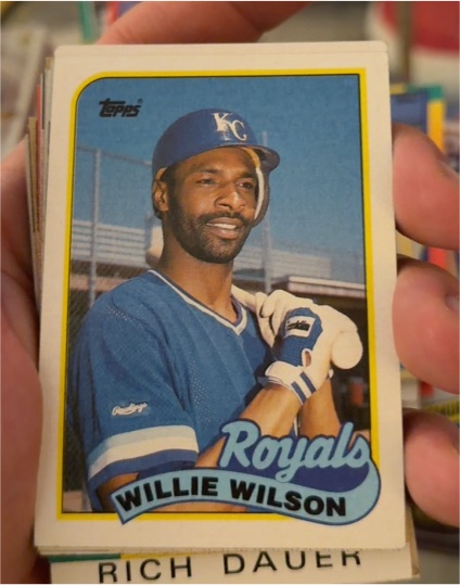 1989 Topps #168 Willie Wilson — front