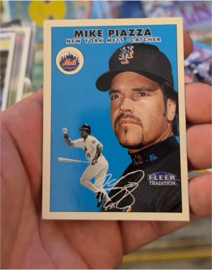 2000 Fleer Tradition #281 Mike Piazza — front