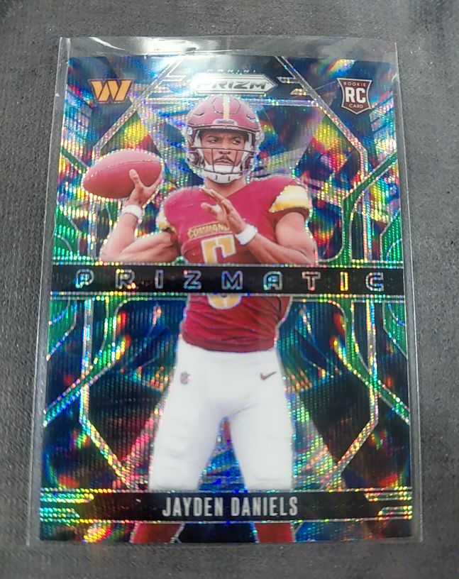 2024 Panini Prizm Prizmatic #3 Jayden Daniels — front