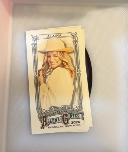 2025 Topps Allen & Ginter #252 Lauren Alaina — front