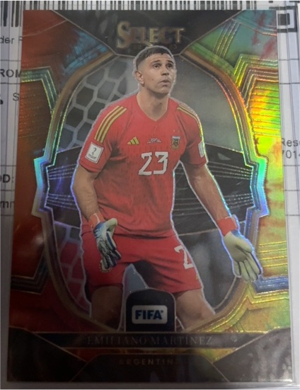 2022-23 Panini Select FIFA #23 Emiliano Martinez — front