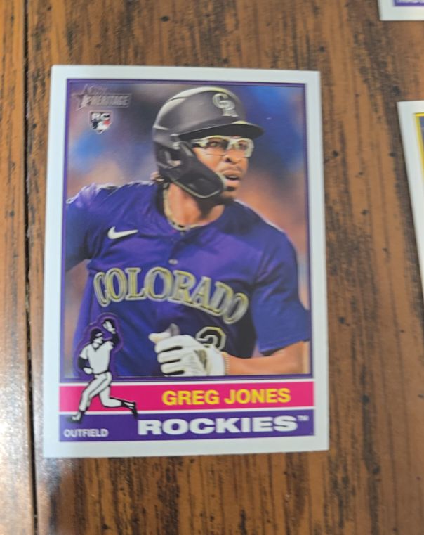 2025 Topps Heritage #392 Greg Jones — front