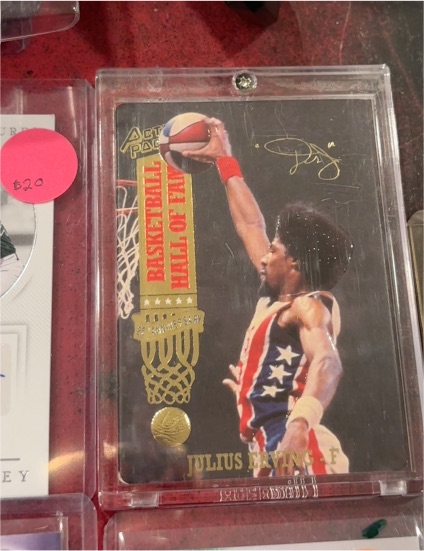 1993 Action Packed Hall of Fame #69 Julius Erving — front