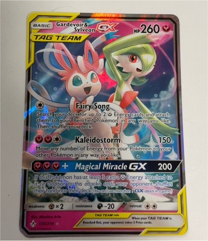 2019 Pokémon SM-Unbroken Bonds #130 Gardevoir & Sylveon GX — front