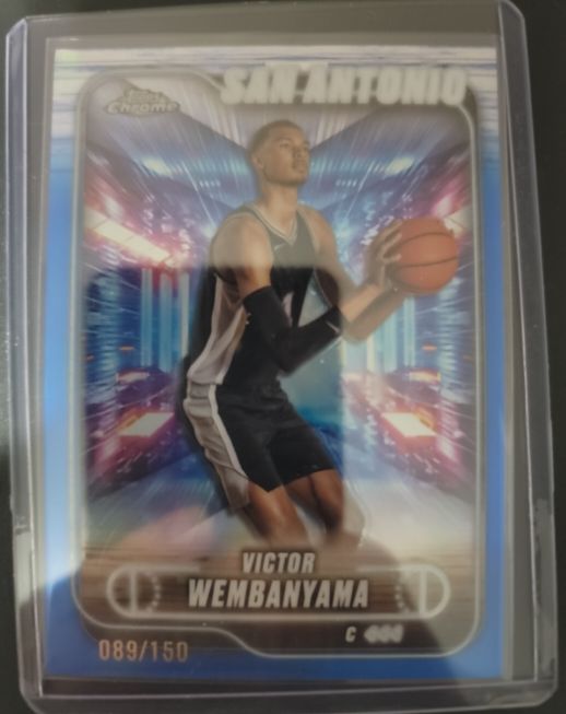 2024-25 Topps Chrome #089 Victor Wembanyama — front