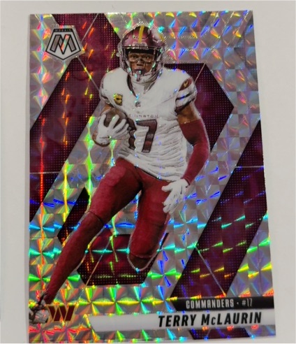 2023 Panini Mosaic #17 Terry McLaurin — front