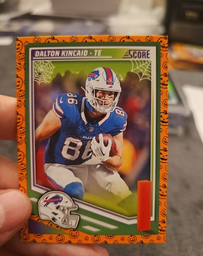 2025 Panini Score Halloween #159 Dalton Kincaid — front