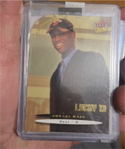 2003-04 Fleer Ultra #175 Dwyane Wade Lucky 13 Gold Medallion Rookie — front