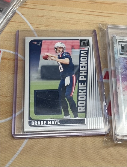 2024 Panini Donruss Rookie Phenom Jerseys #RPJ-DMA Drake Maye — front