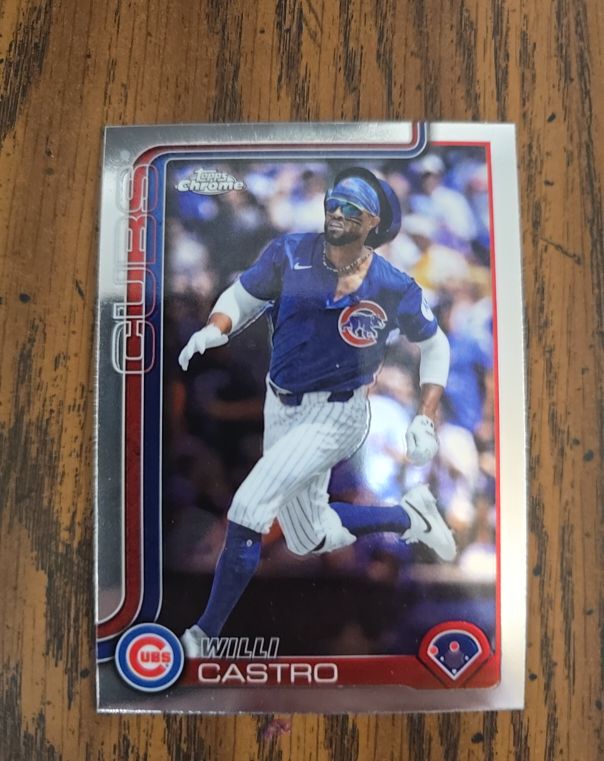 2025 Topps Chrome Update #USC67 Willi Castro — front