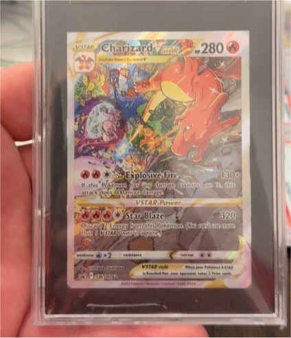 2022 Pokémon TCG SWSH262 Charizard VSTAR — front