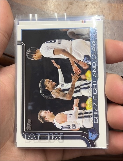 2025-26 Topps #298 Grit and Grind: Grizz Fight and Claw Ja Morant — front