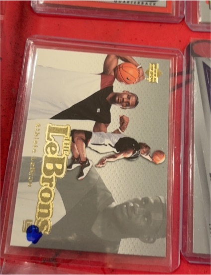 2006-07 UD Reserve The LeBrons Gold #LBJ3 LeBron James — front